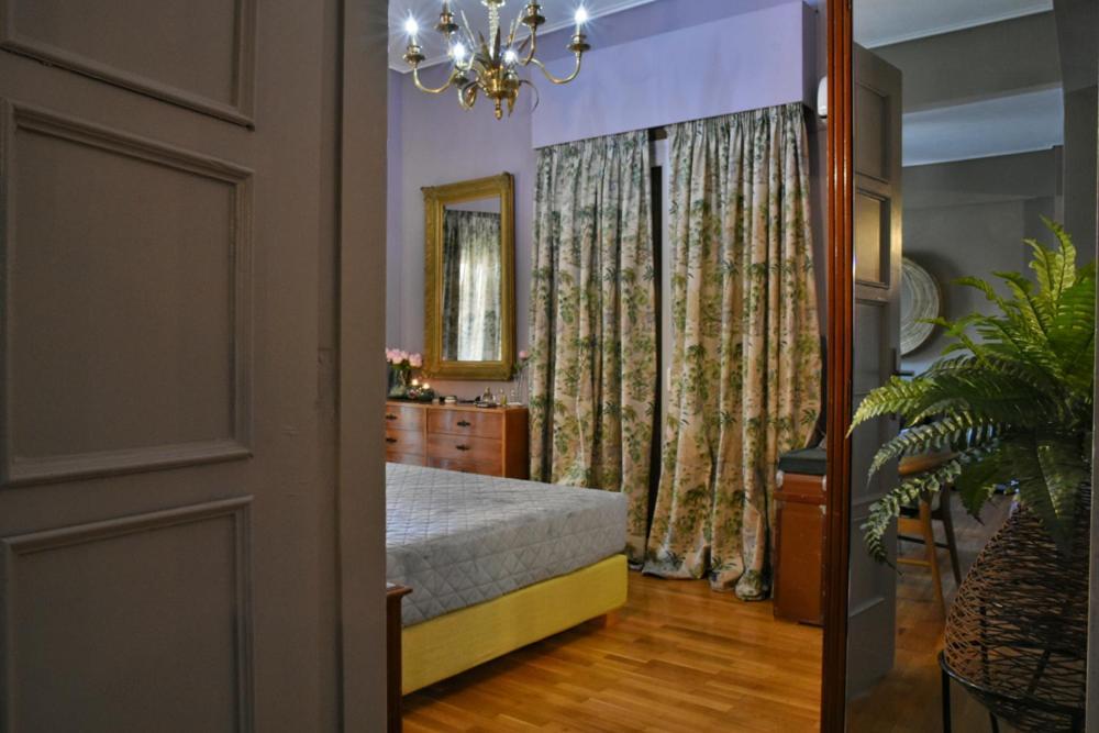 Pepromeno Luxury Apartment In The City Center Каламата Экстерьер фото