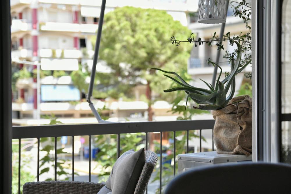 Pepromeno Luxury Apartment In The City Center Каламата Экстерьер фото